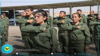 تخريج دورة تدريبية جديدة على مستوى شمال وشرق سوريا .Dewreyek perwerdeyê nû ya Hêzên me li ser asta Bakûr û Rojhilatê sûriyêbi dawî bû.