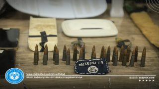 تفكيك خلية لداعش و إلقاء القبض على جميع عناصرها بريف الرقة الشرقي li gundewarê rojhilatê Reqayê şaneyeke DAIŞê hat têkbirin û hemû çeteyên têde hatin girtin