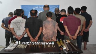 إلقاء القبض على 16 متعاطياً و مروجاً للمخدرات في حي الشيخ مقصود