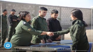 تخريج دفعة جديدة من أعضائنا خاصّة بقسم الصحّة بعد أشهر من التدريباتDerçûna girûpeke nû ji endamên me ya taybet bi Beşa Tenduristiyê piştî çend mehan ji perwerdeyê