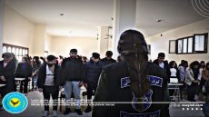 مكافحة المخدرات تقدم محاضرات توعوية لطلاب الجامعات عن المخدرات وآثارهاBeşa Dijî Narkotîkan dersên hişyariyê li ser madeyên hişber û bandorên wan dide xwendekarên zanîngehê.